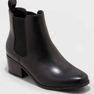 A New Day Ellie Chelsea Boots Black